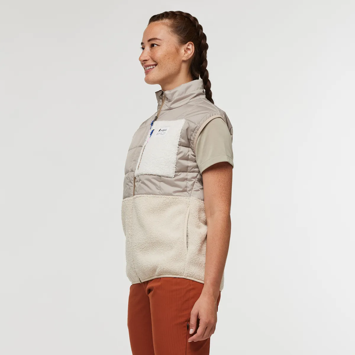 Cotopaxi Women&#x27;s Trico Hybrid Vest Oatmeal/Cream | Buy Cotopaxi Women&#x27;s Trico Hybrid Vest Oatmeal/Cream here | Outnorth
